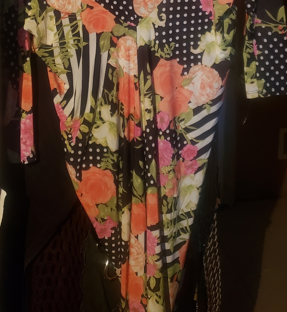Dress - Picture 3 of 3